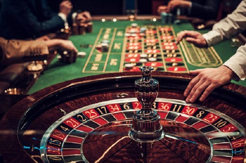 Online Casinos vs. Land-Based Casinos: Which is Better for You?